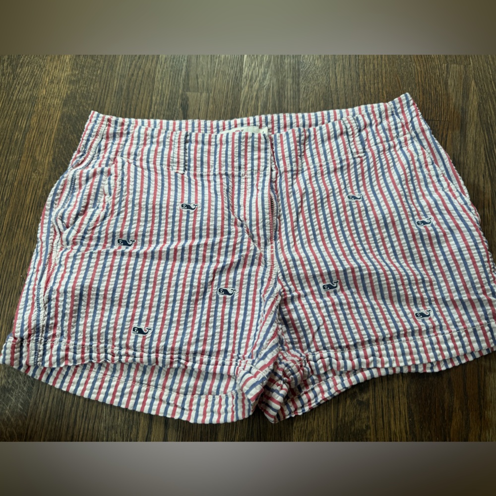 Vineyard Vines shorts
